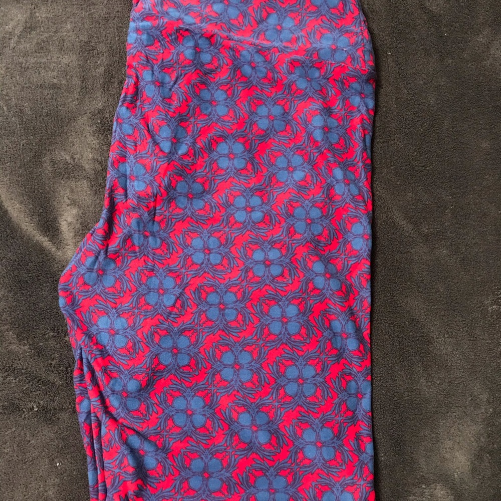 Authentic LuLaRoe TC leggings, brand new without tags!